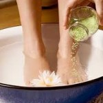 How to Make A Rejuvenating Foot Bath with Essential Oils